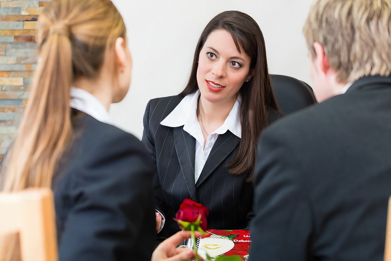 Begravningsbyrå Tullinge - Isacsons Begravningsbyrå Tullinge - Begravningar Tullinge med omnejd - Personal - 1 Begravningsbyrå Tullinge - Isacsons Begravningsbyrå Tullinge - Begravningar Tullinge med omnejd - Personal - 1